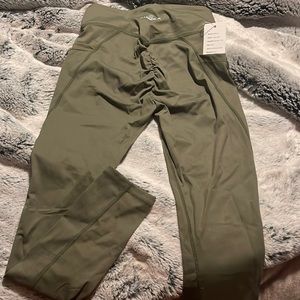 Aurola leggings (amazon dupe for alphalete) size small